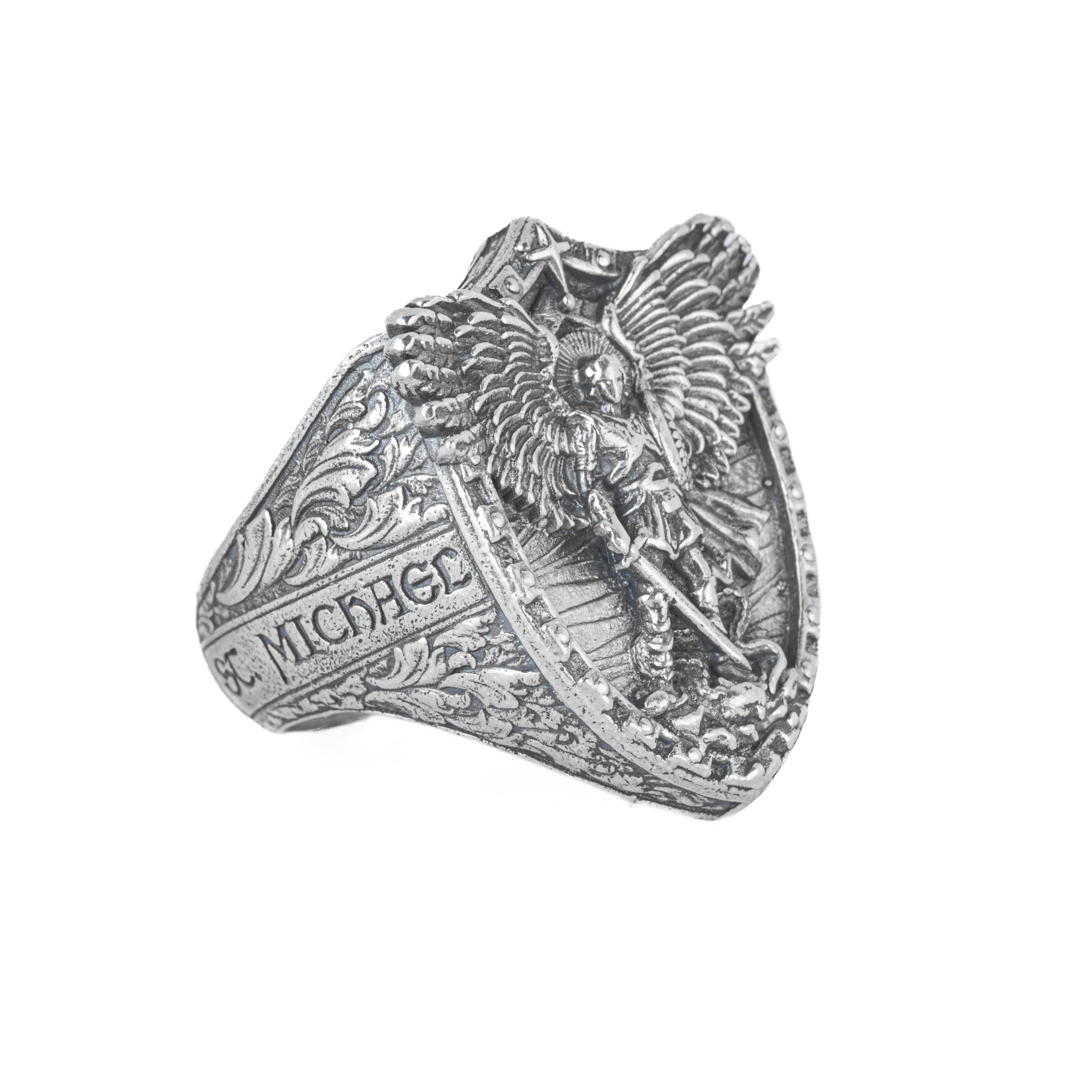 Anello da Uomo "Arcangelo San Michele" in Argento 925. Ossidato.